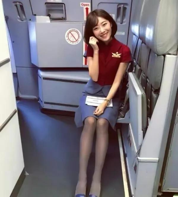 手机视频亚洲制服,手机视频中的时尚潮流解析